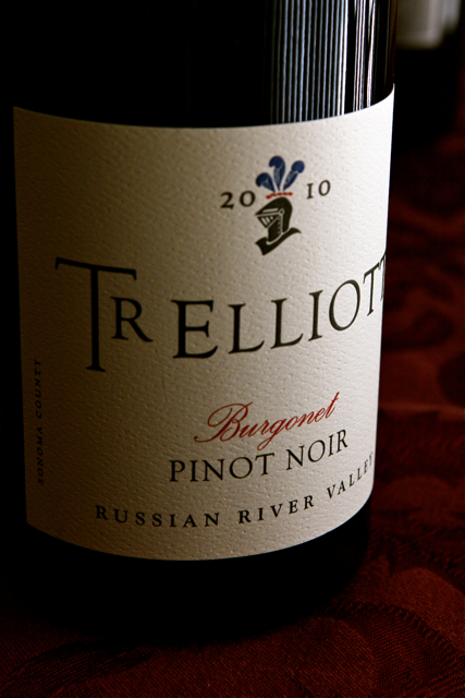 TR Elliot Pinot Noir